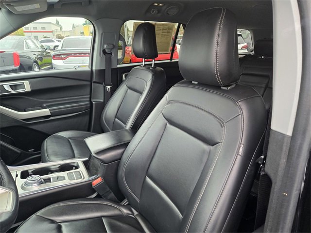 Certified 2023 Ford Explorer XLT w/ Equipment Group 202A image 12