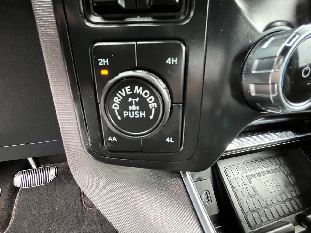 Certified 2022 Ford F150 Platinum w/ Equipment Group 701A High image 15