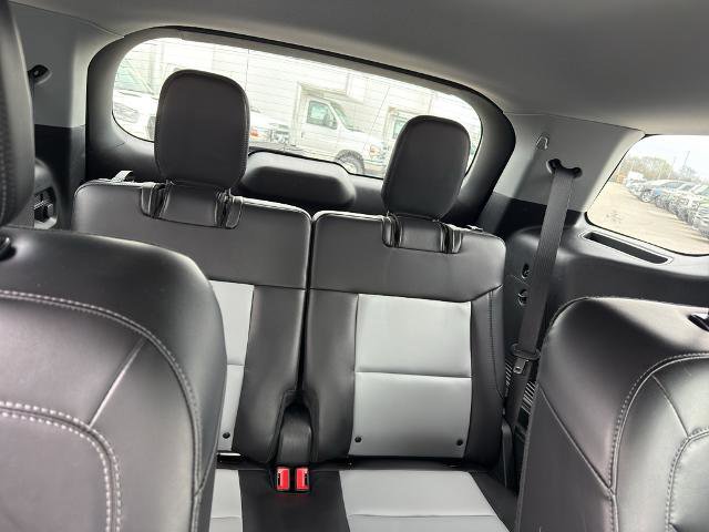 Certified 2022 Ford Explorer XLT w/ Equipment Group 202A image 15