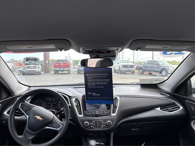 Used 2023 Chevrolet Malibu LT FWD image 21