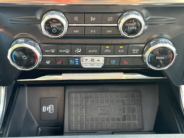Certified 2022 Ford F150 Lariat w/ Equipment Group 502A High AWD/4WD image 36