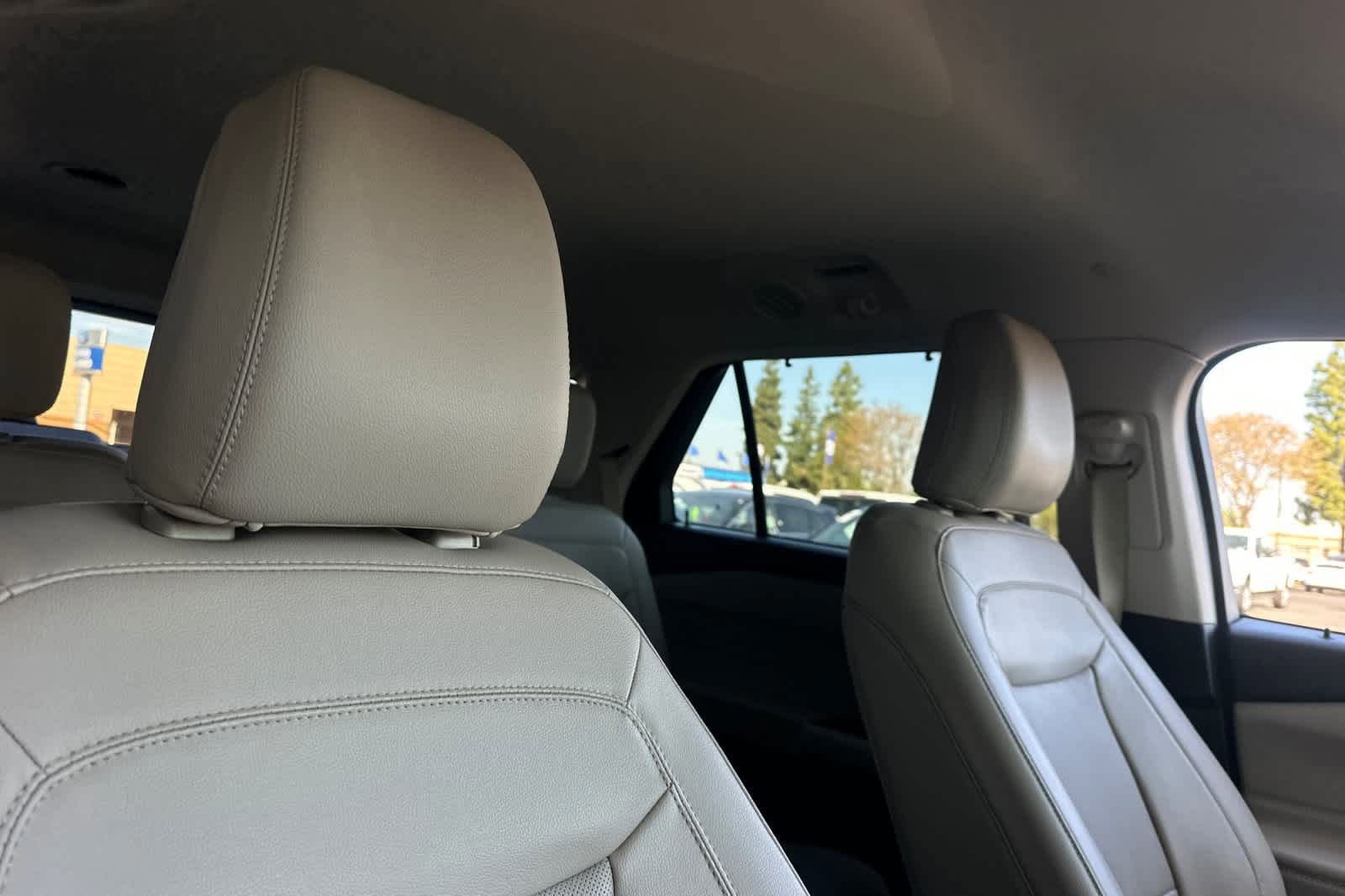 Certified 2021 Ford Explorer Limited w/ Hybrid Equipment Group 310A image 17