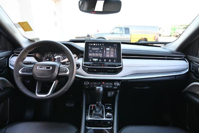 Used 2024 Jeep Compass Limited AWD/4WD image 25