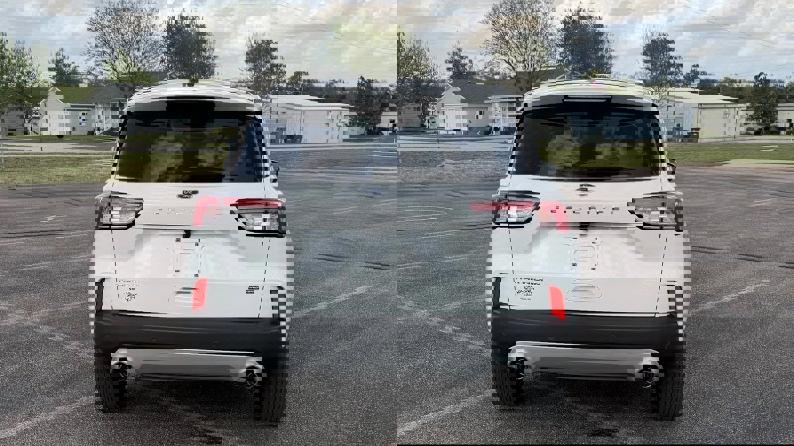 Certified 2020 Ford Escape Titanium w/ Titanium Premium Package 2.0 FWD image 4