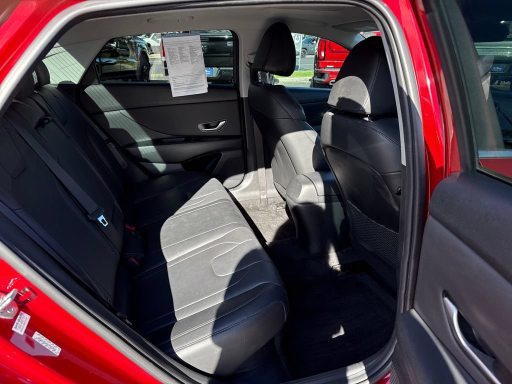 Used 2023 Hyundai Elantra Limited FWD image 25