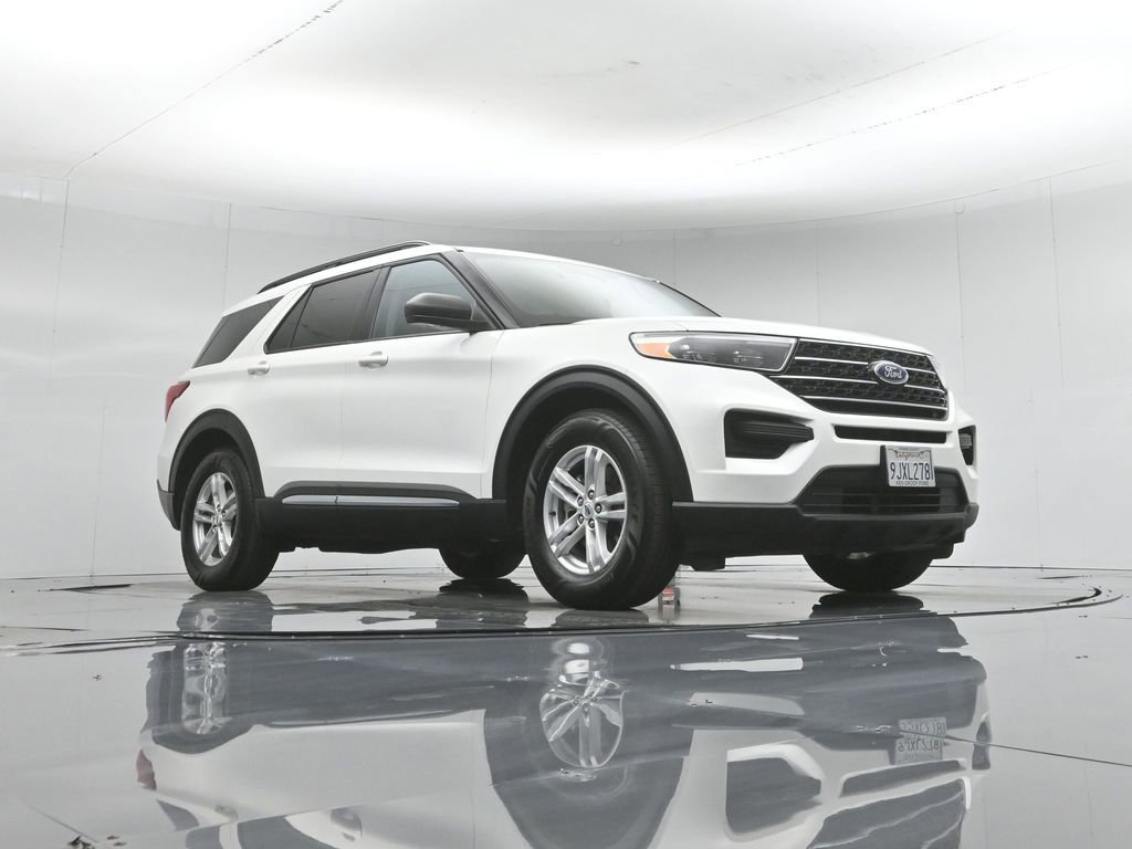 Certified 2023 Ford Explorer XLT RWD image 50