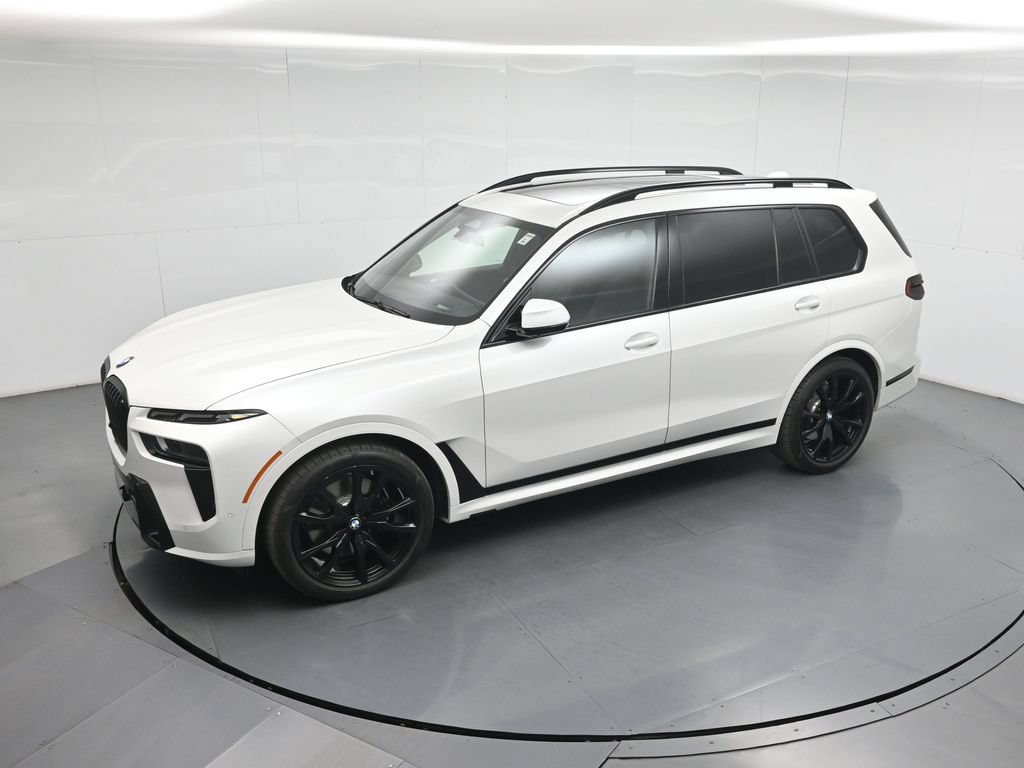 Used 2025 BMW X7 xDrive40i w/ M Sport Package AWD/4WD image 45
