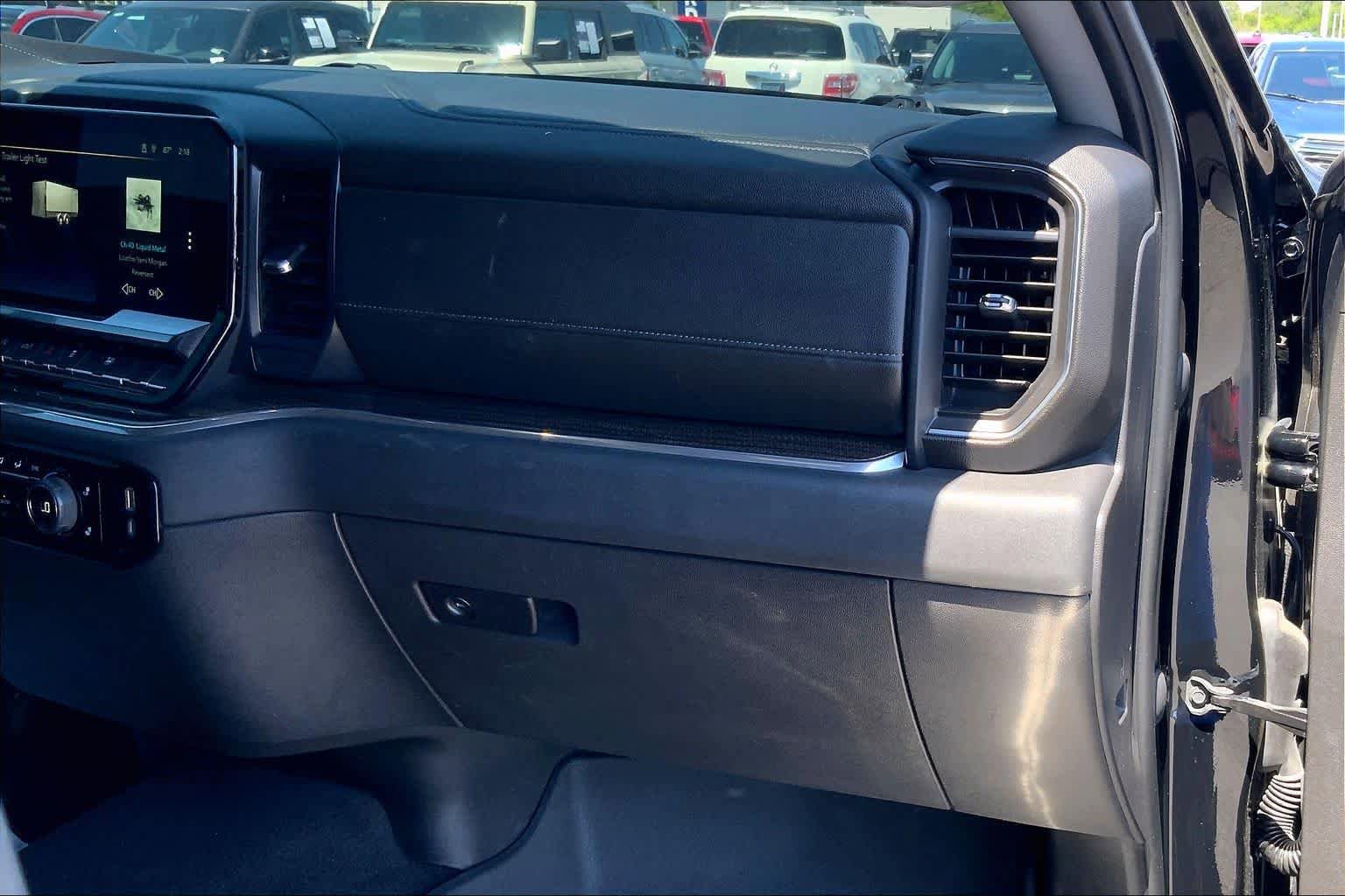 Used 2023 Chevrolet Silverado 1500 LT w/ Protection Package AWD/4WD image 18