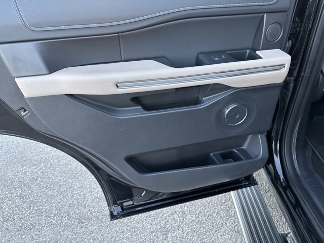 Certified 2022 Ford Expedition Limited image 17