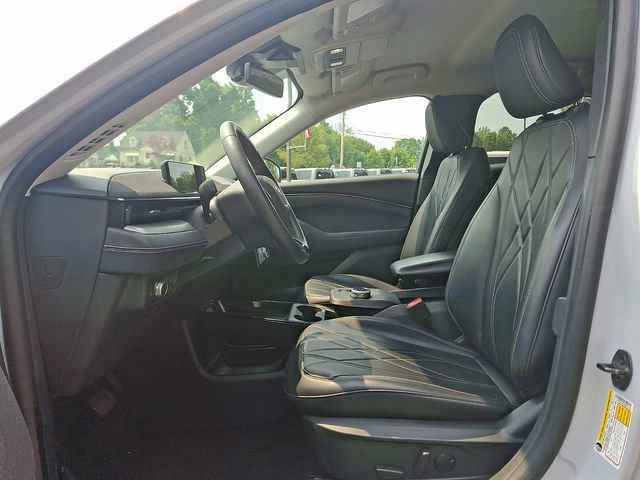 Certified 2022 Ford Mustang Mach-E Select AWD/4WD image 14