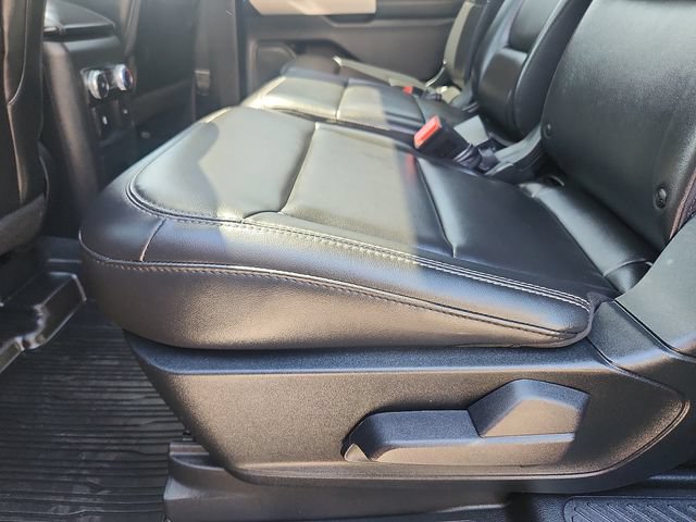 Certified 2022 Ford Explorer XLT w/ Equipment Group 202A AWD/4WD image 26