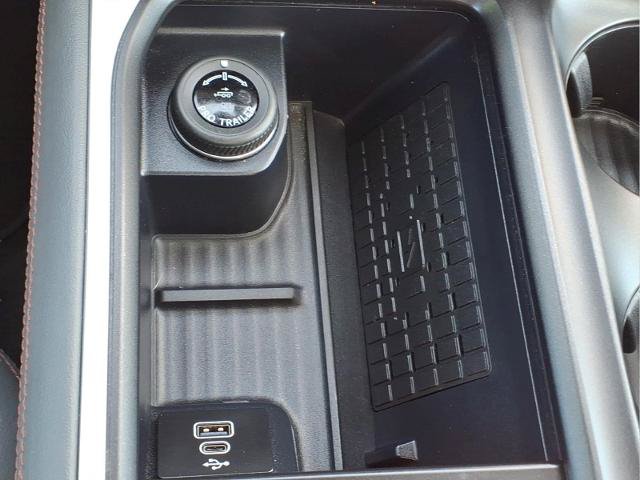 Certified 2025 Ford Expedition Max Active AWD/4WD image 17