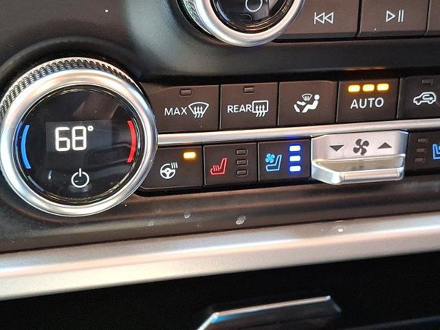 Certified 2024 Ford Expedition Max XLT image 25