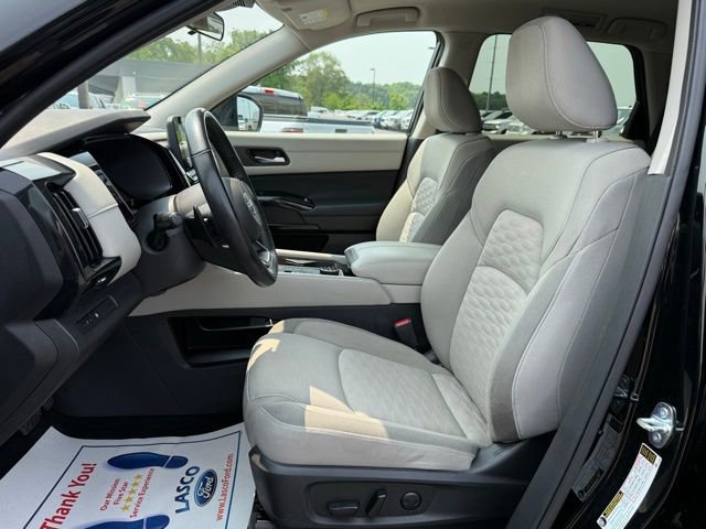 Used 2022 Nissan Pathfinder SV image 28