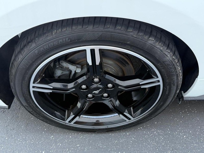 Certified 2019 Ford Mustang GT Premium w/ Equipment Group 401A image 6