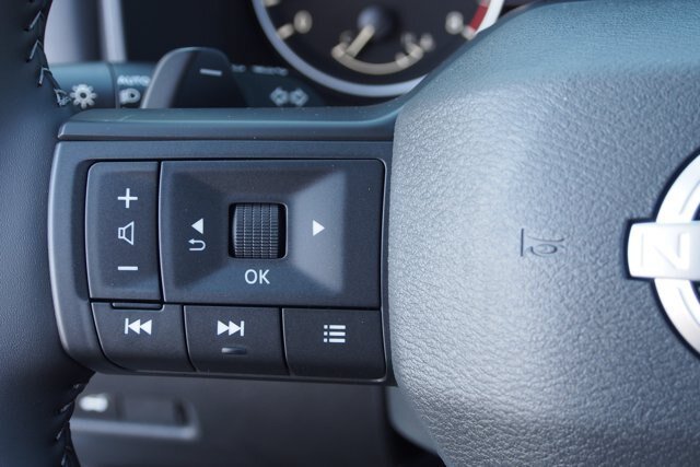 Used 2026 Nissan Rogue SV FWD image 20
