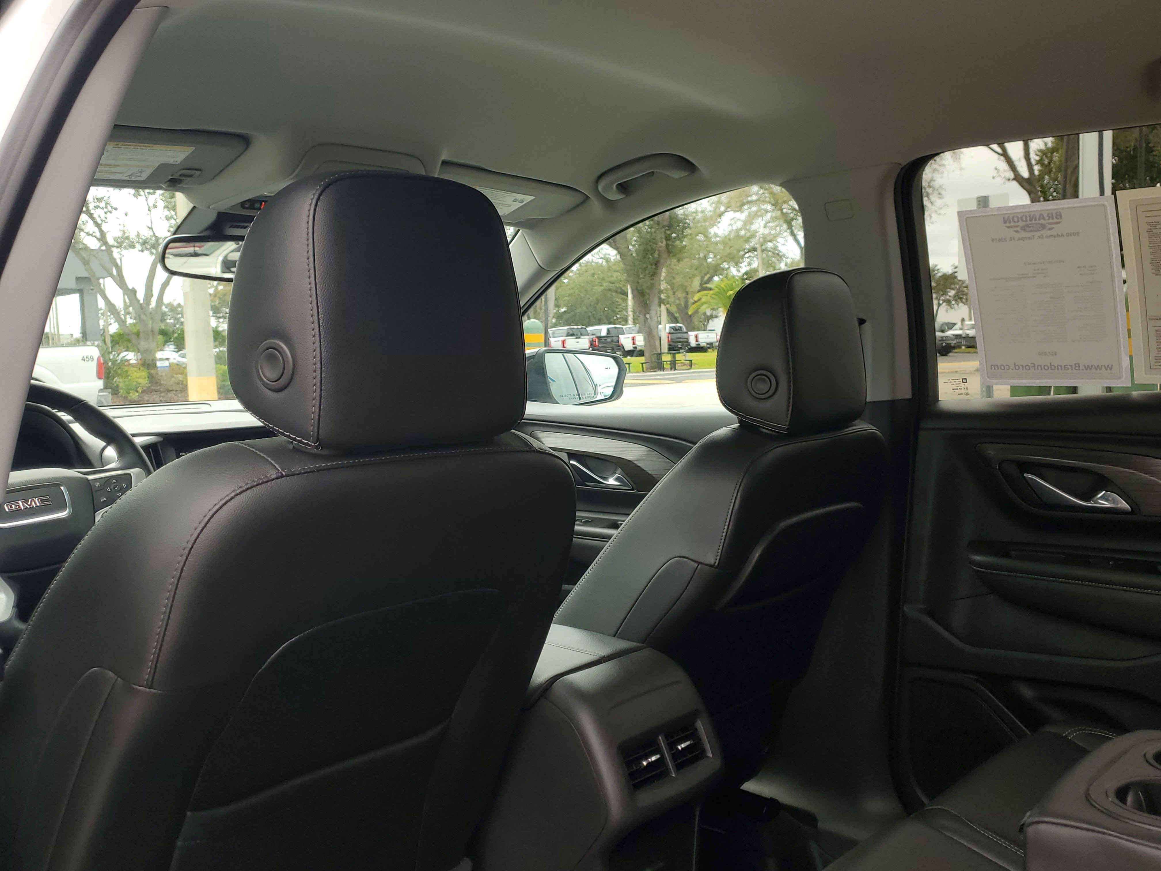 Used 2023 GMC Terrain SLT w/ Tech Package image 14