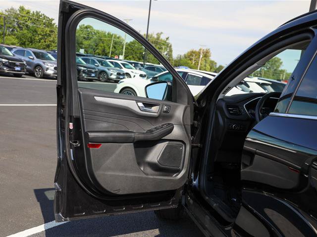 Certified 2025 Ford Escape Platinum AWD/4WD image 19