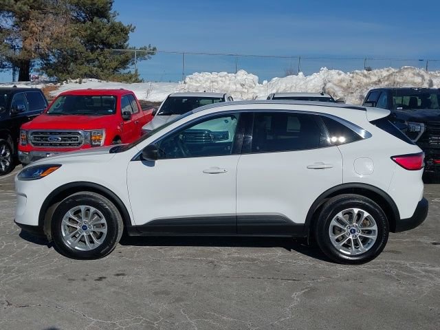 Certified 2022 Ford Escape SE image 2