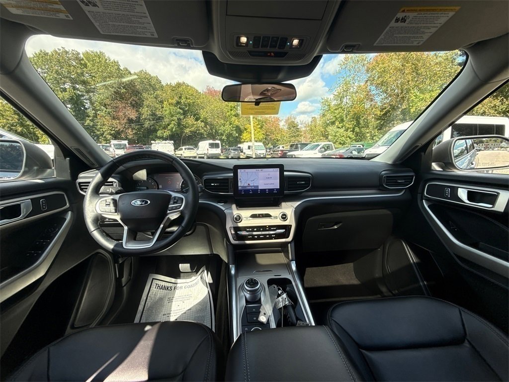 Certified 2023 Ford Explorer XLT w/ Equipment Group 202A image 15