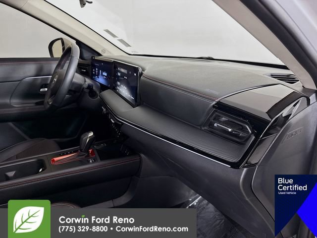 Used 2025 Nissan Kicks SR image 30