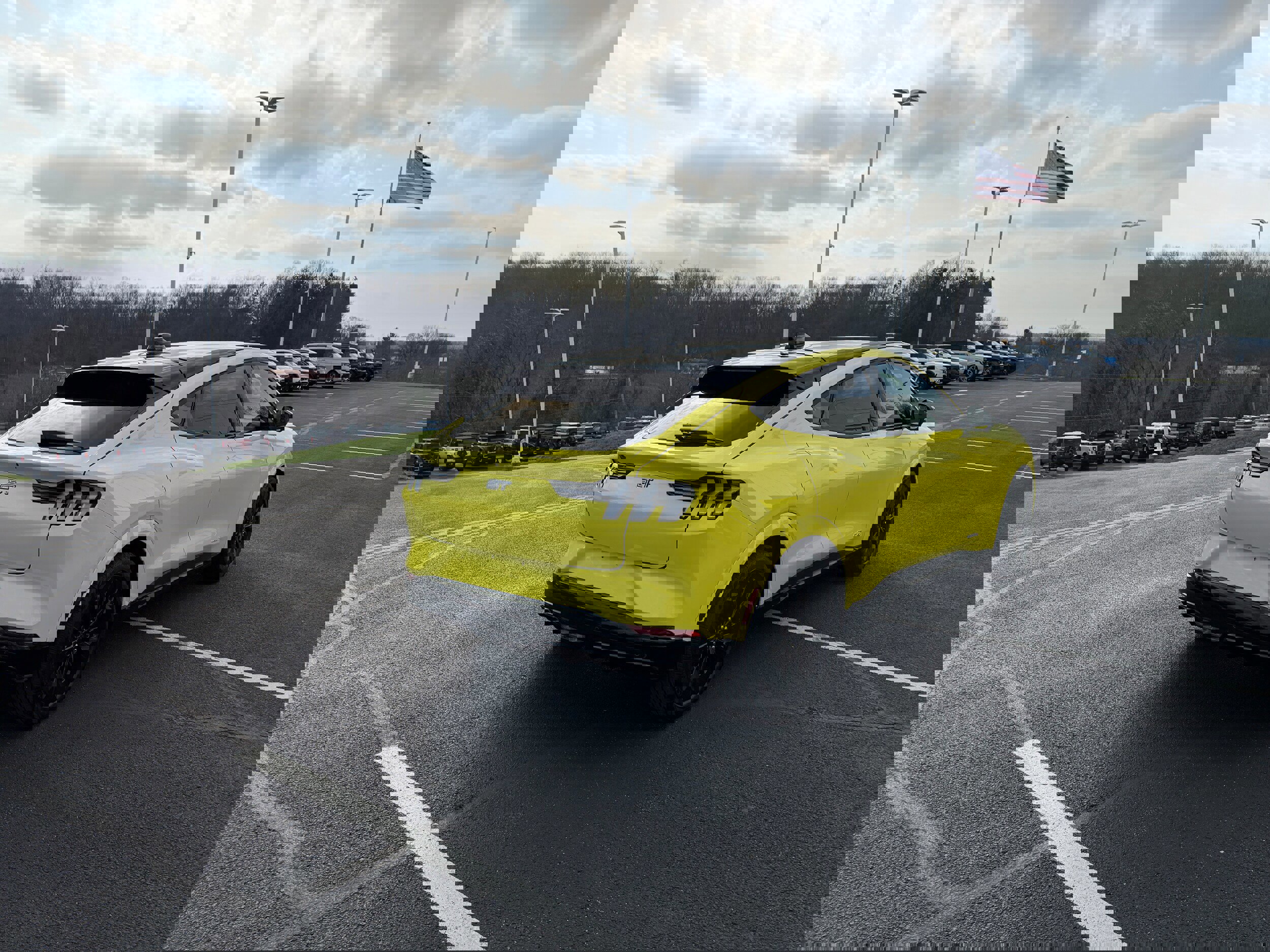 Certified 2025 Ford Mustang Mach-E GT image 3