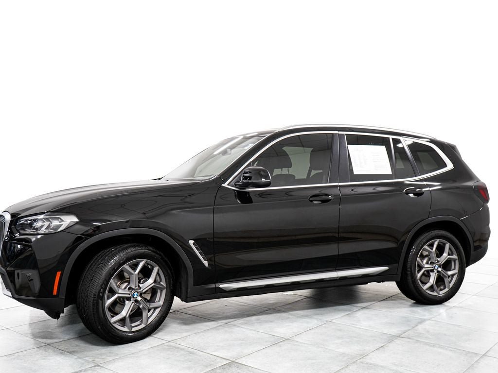 Used 2023 BMW X3 xDrive30i w/ Premium Package AWD/4WD image 4