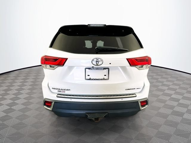Used 2018 Toyota Highlander Limited Platinum AWD/4WD image 11