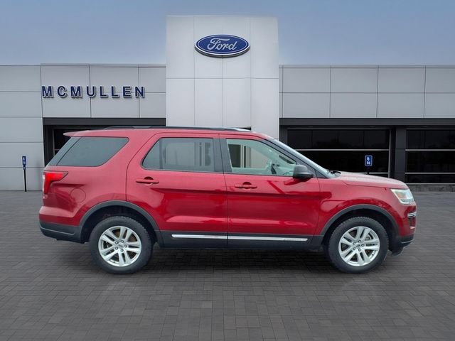 Certified 2018 Ford Explorer XLT AWD/4WD image 4