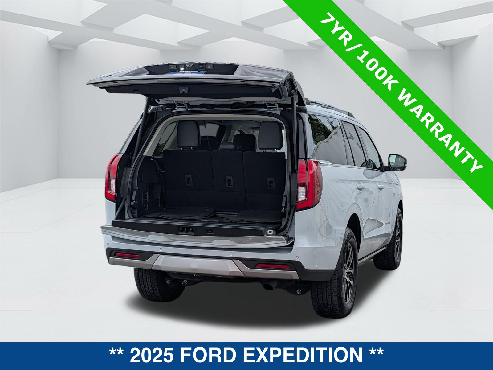 Certified 2025 Ford Expedition Platinum AWD/4WD image 17