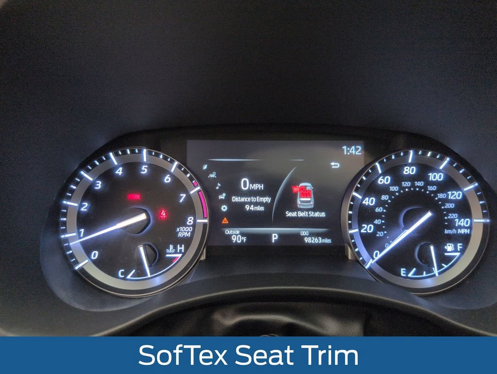 Used 2021 Toyota Highlander XLE FWD image 26