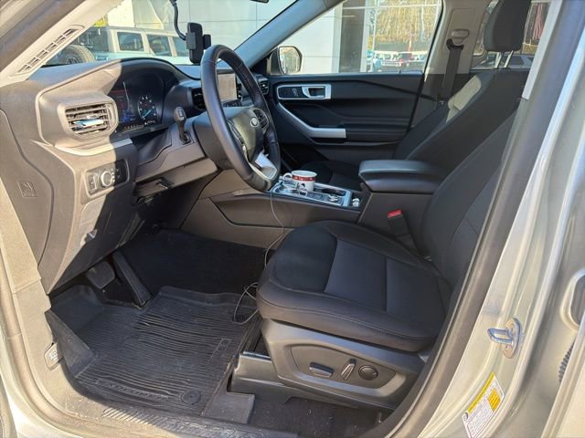 Certified 2024 Ford Explorer XLT image 21