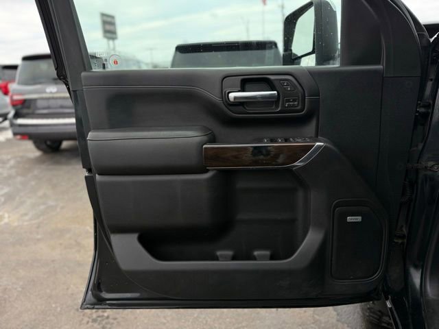 Used 2020 GMC Sierra 2500 SLT image 25