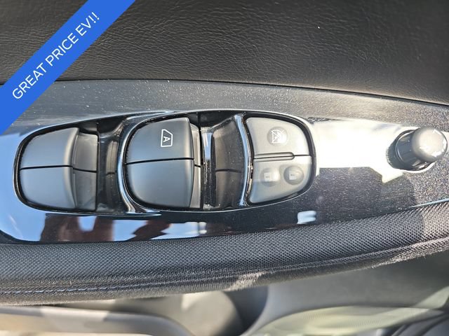 Used 2019 Nissan Leaf SV w/ SV Technology Package FWD image 28
