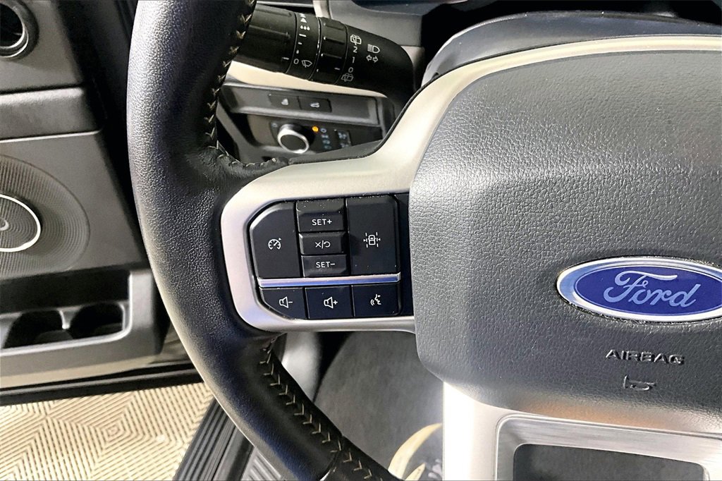 Certified 2024 Ford Expedition XLT image 15