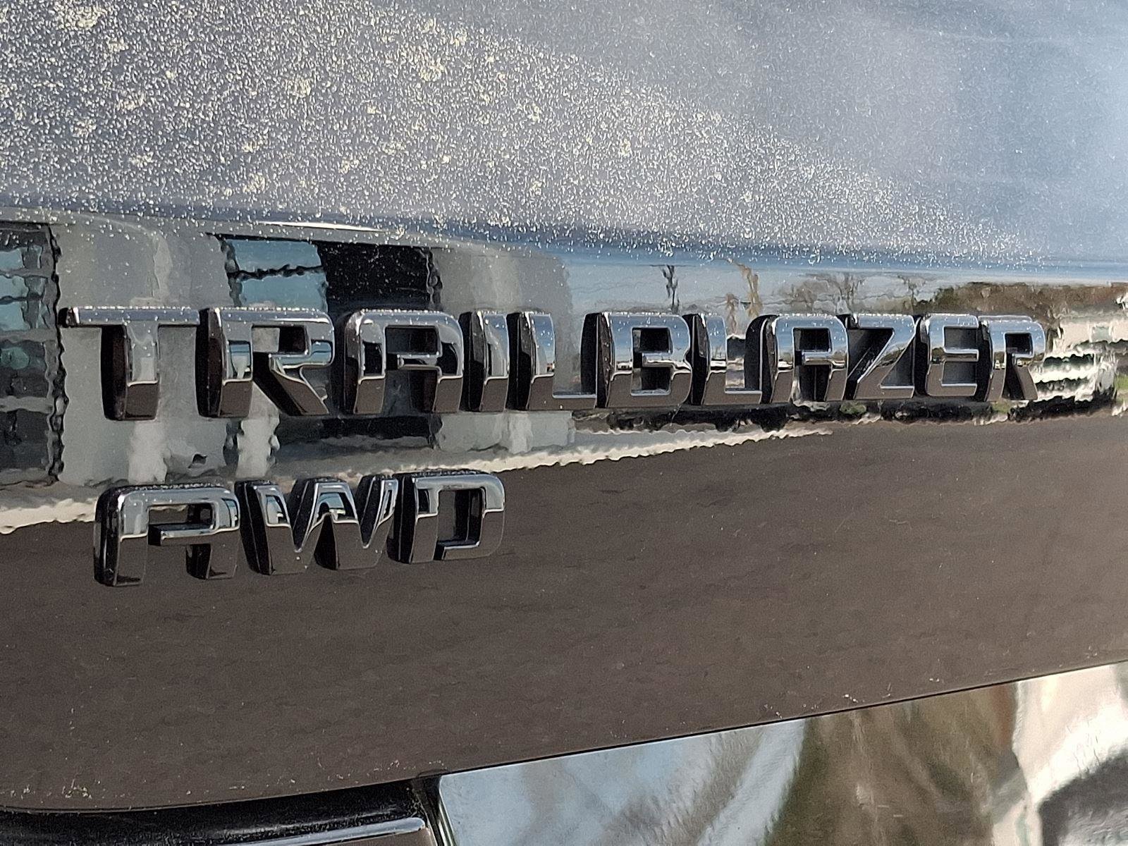 Used 2022 Chevrolet TrailBlazer RS w/ Technology Package image 49