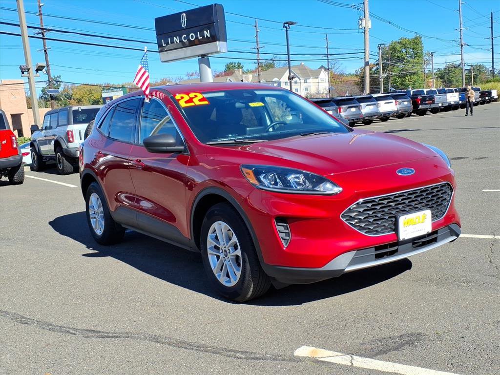Certified 2022 Ford Escape SE w/ Convenience Package image 1