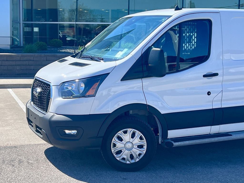Certified 2025 Ford Transit 250 Low Roof w/ Exterior Upgrade Package RWD image 2