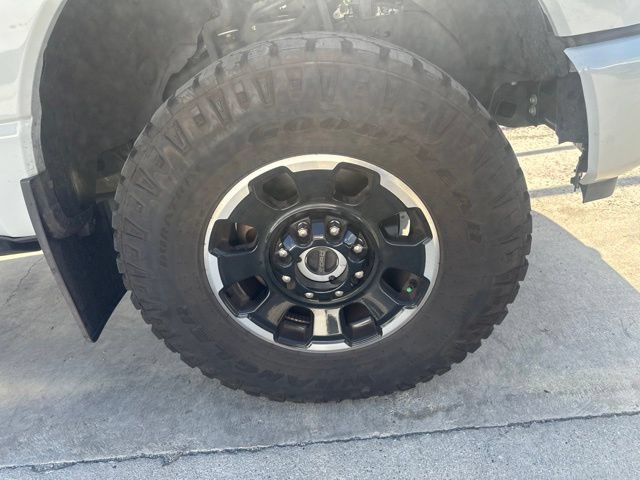 Certified 2025 Ford F250 Platinum w/ Tremor Off-Road Package AWD/4WD image 5