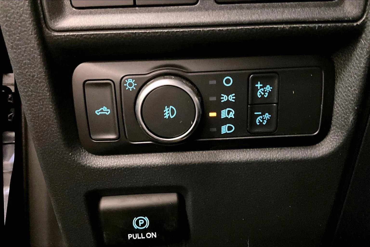 Certified 2023 Ford F150 XLT w/ Equipment Group 302A High image 30