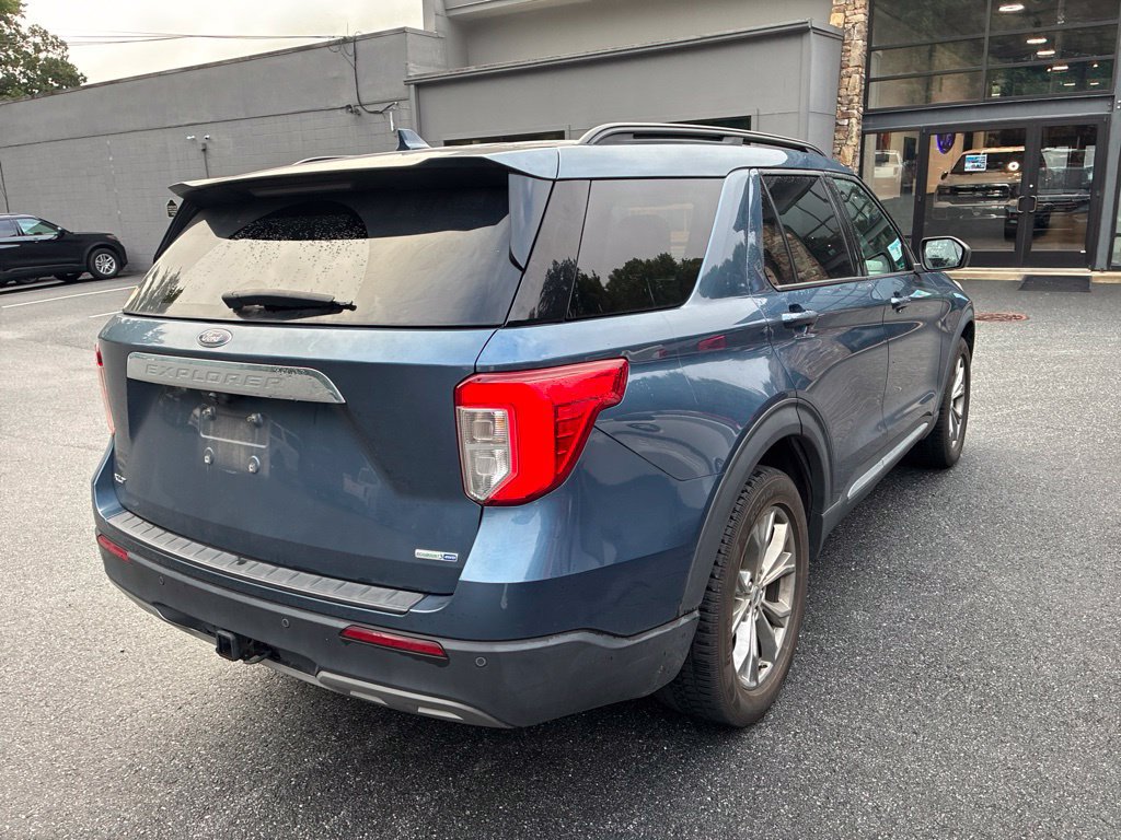 Certified 2020 Ford Explorer XLT w/ Equipment Group 202A AWD/4WD image 16