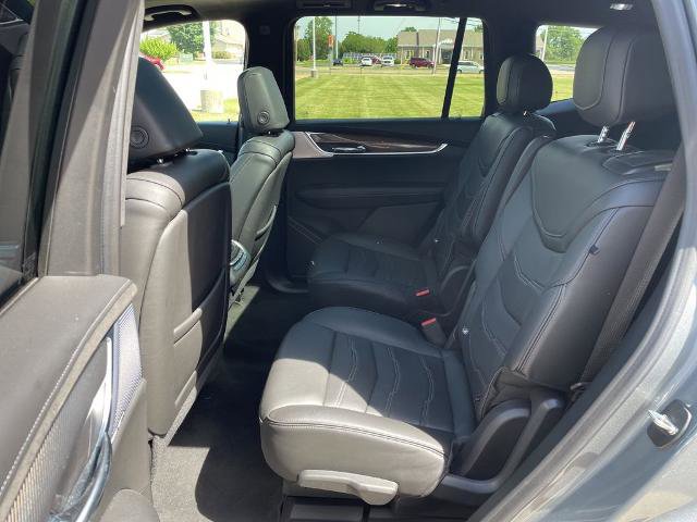 Used 2023 Cadillac XT6 Premium Luxury w/ Platinum Package AWD/4WD image 11