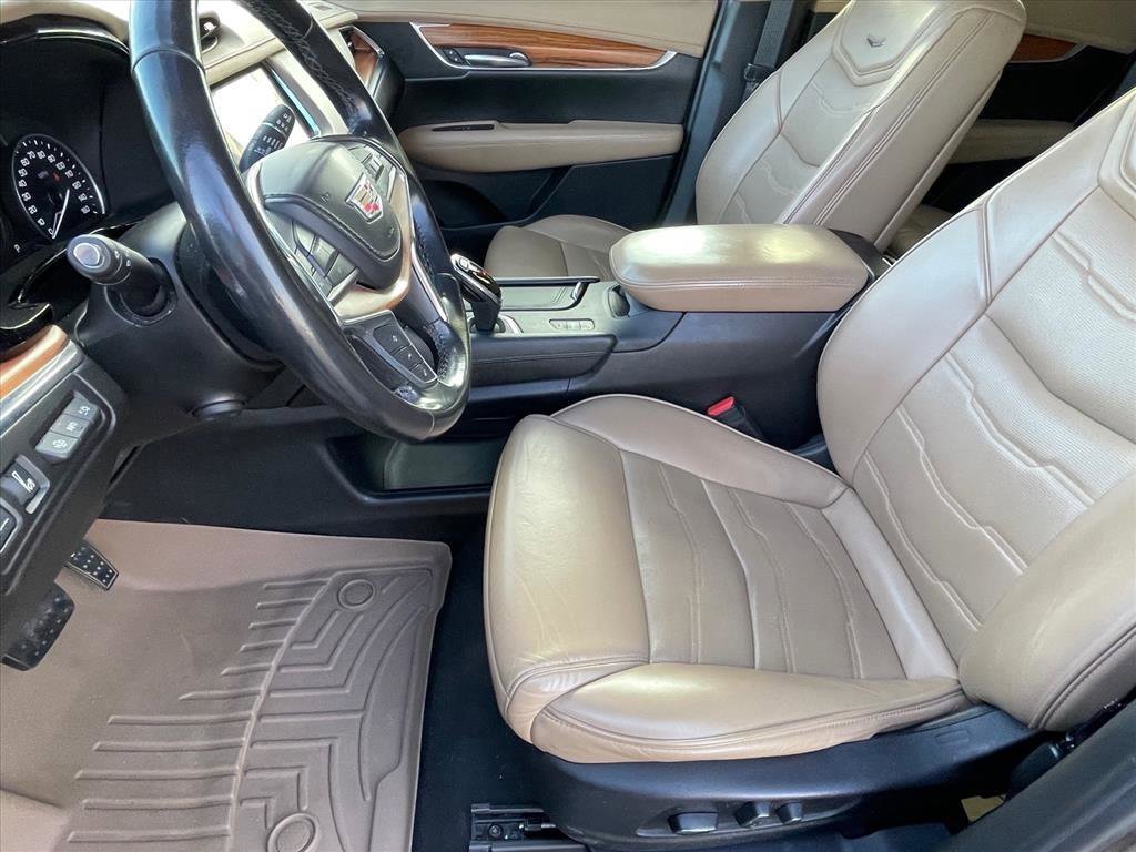Used 2019 Cadillac XT5 Platinum image 14