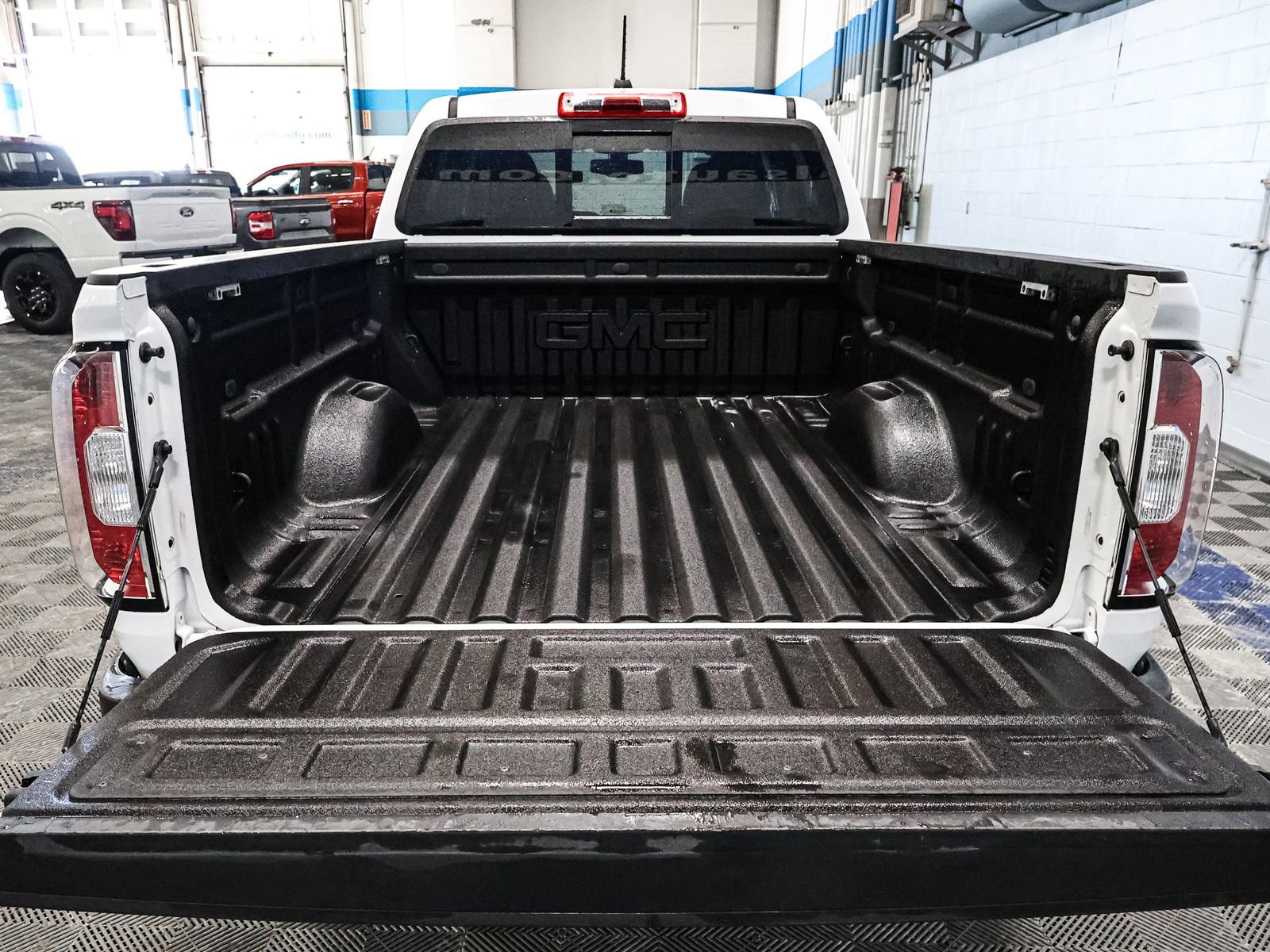 Used 2021 GMC Canyon AT4 image 17