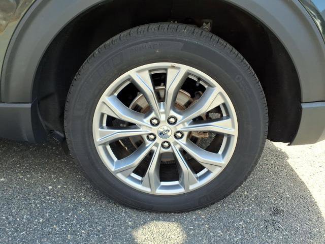 Certified 2023 Ford Explorer XLT w/ Equipment Group 202A image 9