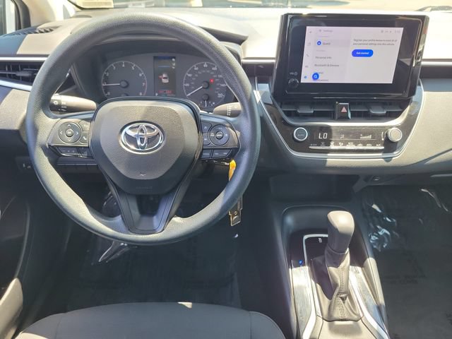 Used 2023 Toyota Corolla LE FWD image 4