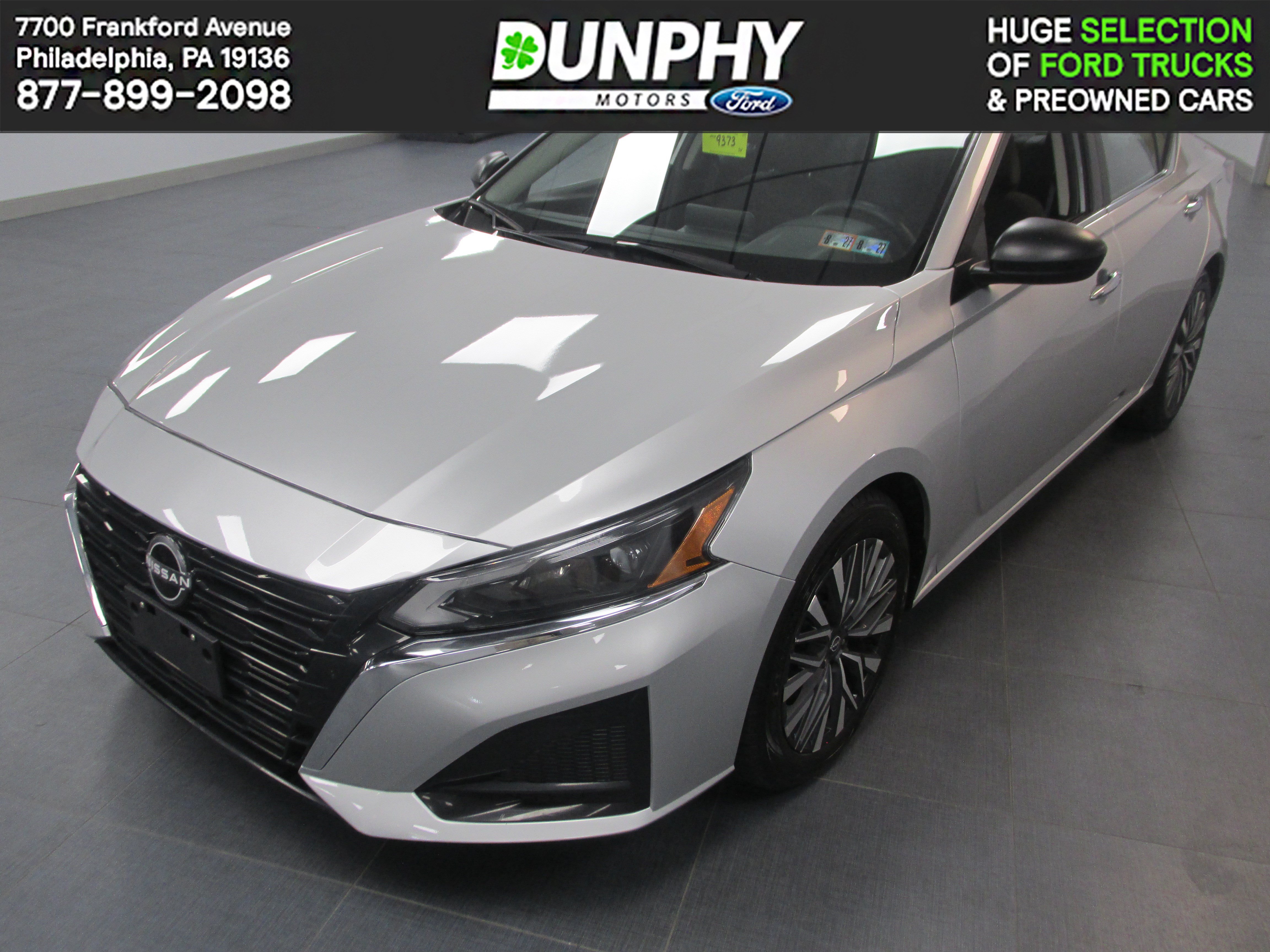 Used 2024 Nissan Altima 2.5 SV FWD image 1