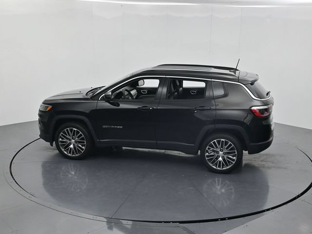 Used 2023 Jeep Compass Limited w/ Elite Group AWD/4WD image 46