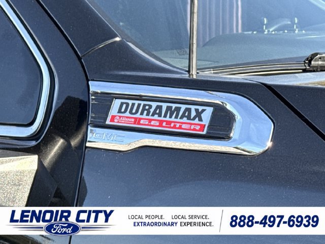 Used 2023 GMC Sierra 2500 Denali w/ Denali Ultimate Package AWD/4WD image 11