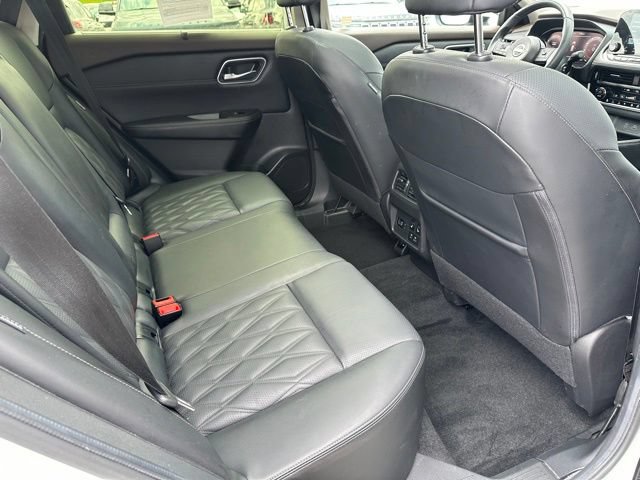 Used 2023 Nissan Rogue Platinum AWD/4WD image 9